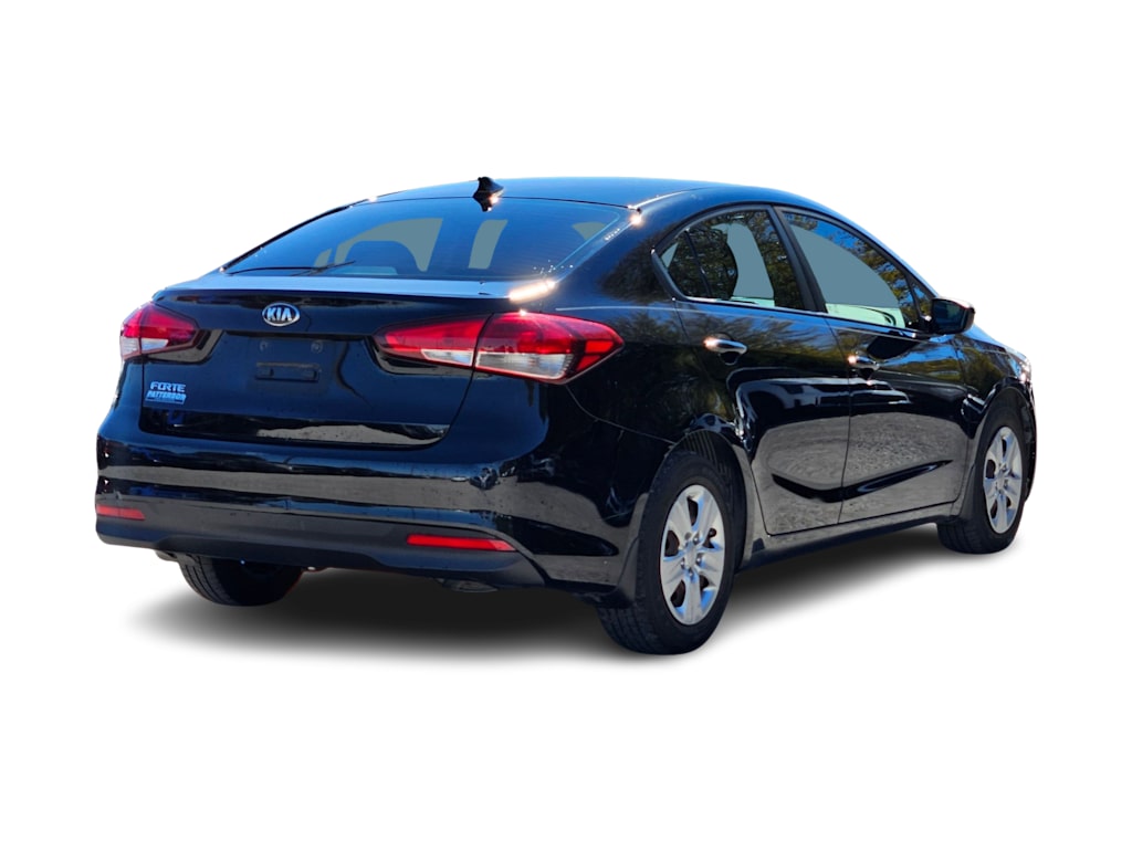 Thumbnail: 2018 Kia Forte - 17