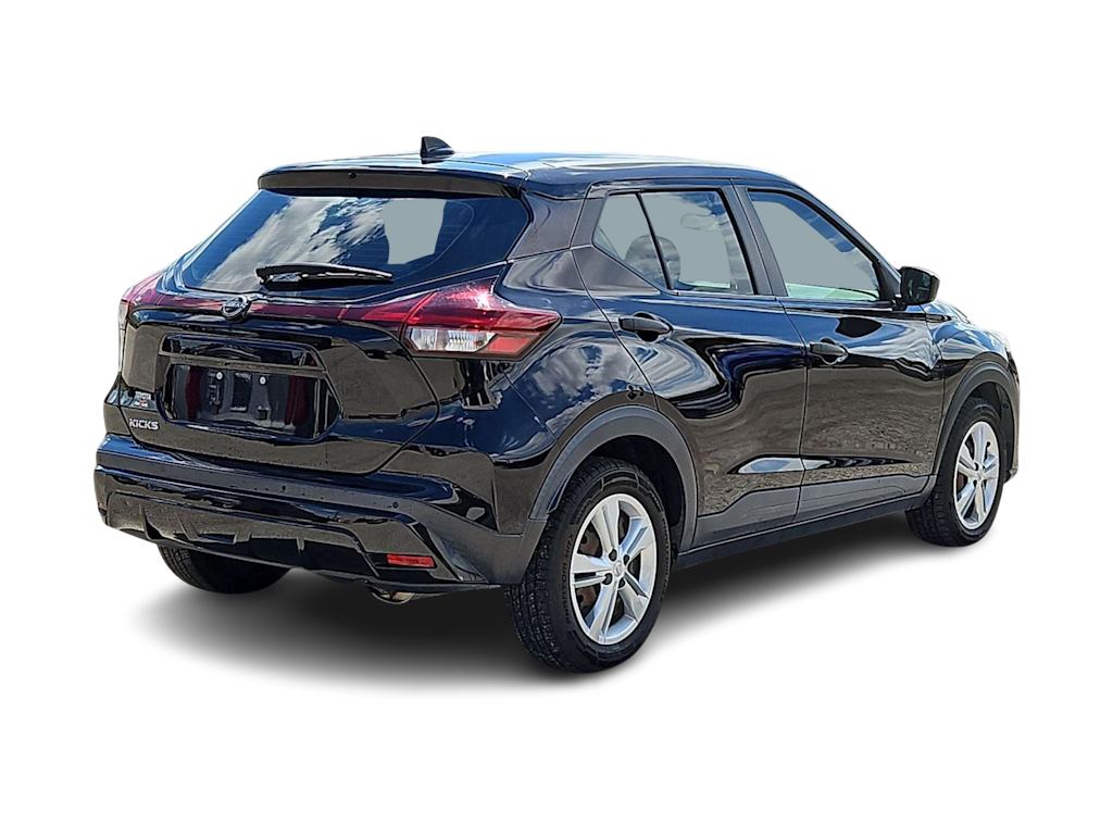Thumbnail: 2022 Nissan Kicks - 15