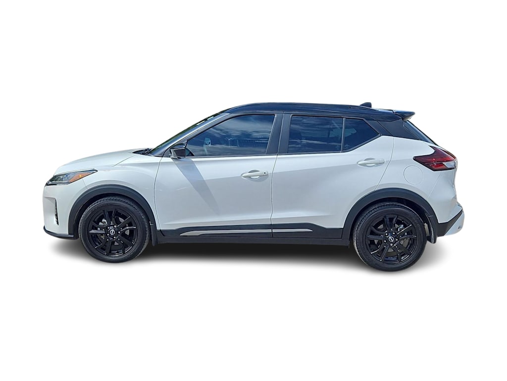 Thumbnail: 2022 Nissan Kicks - 3