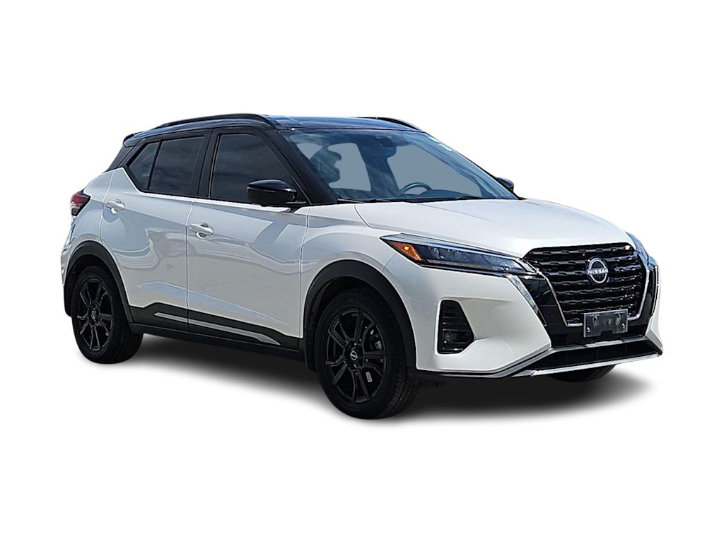 Thumbnail: 2022 Nissan Kicks - 17
