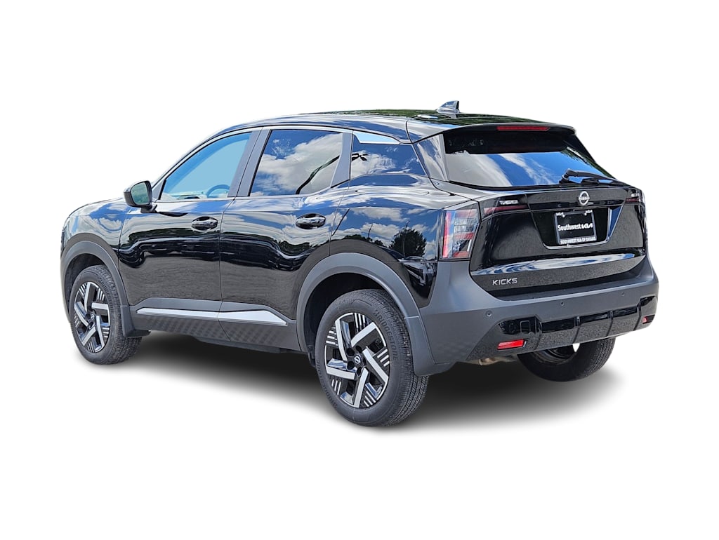 Thumbnail: 2025 Nissan Kicks - 4