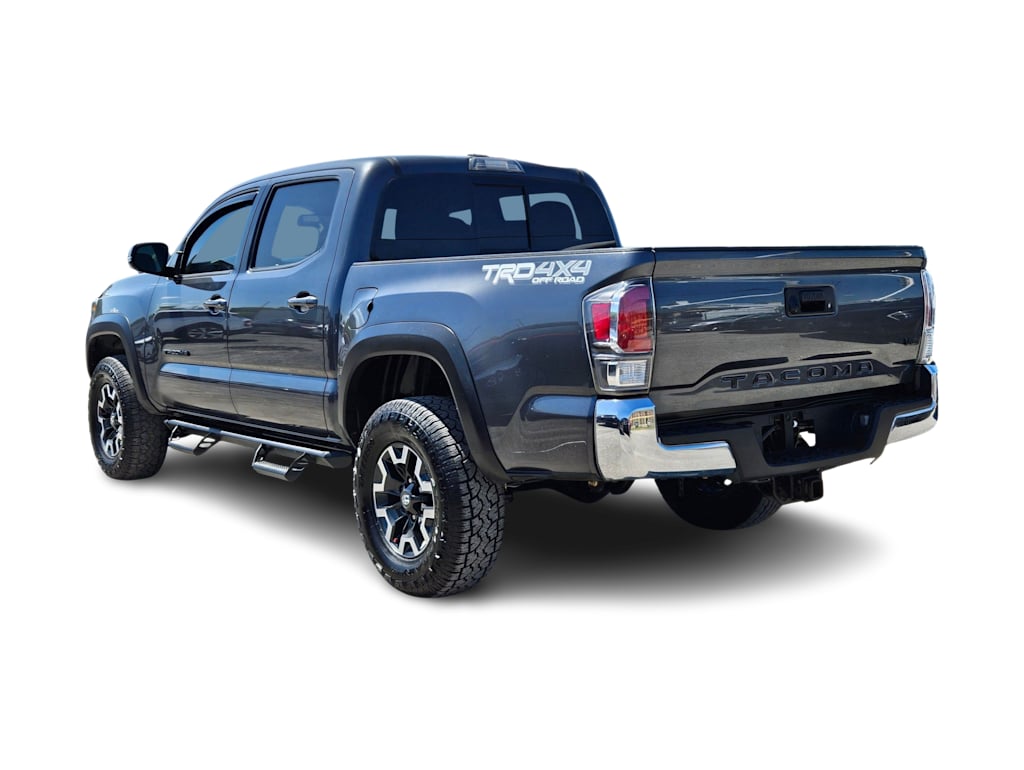 Thumbnail: 2017 Toyota Tacoma - 4