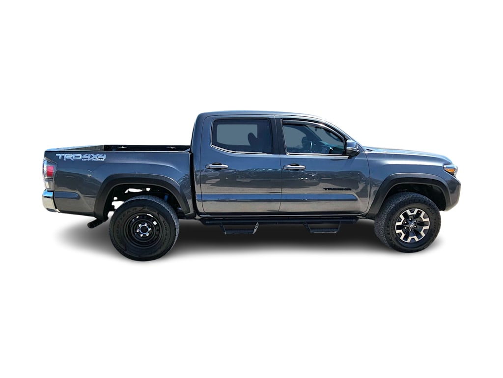 Thumbnail: 2017 Toyota Tacoma - 20