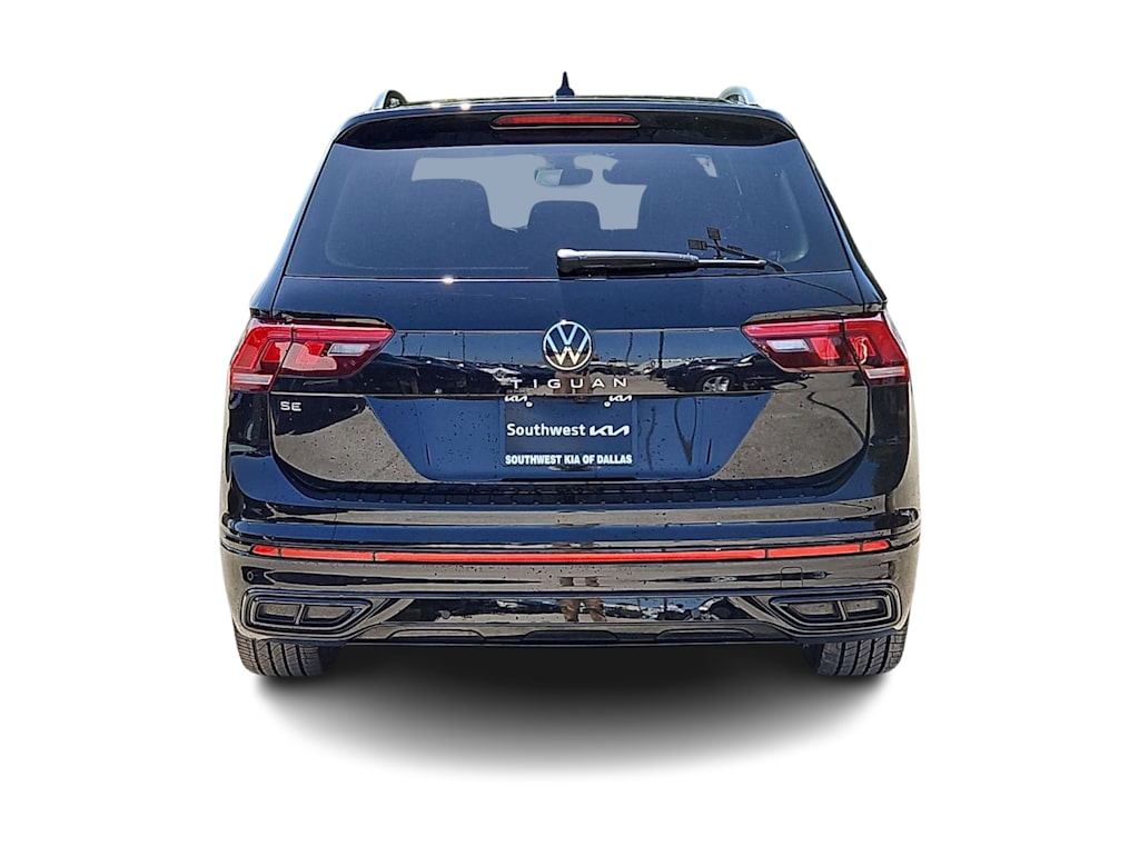 Thumbnail: 2023 Volkswagen Tiguan - 4