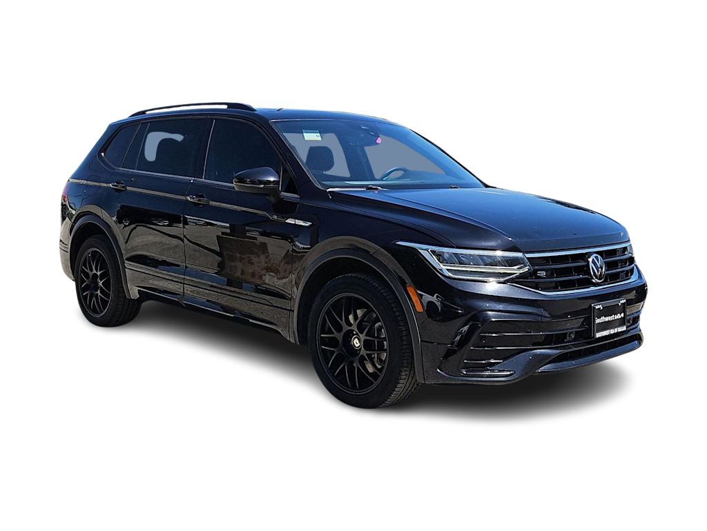 Thumbnail: 2023 Volkswagen Tiguan - 16