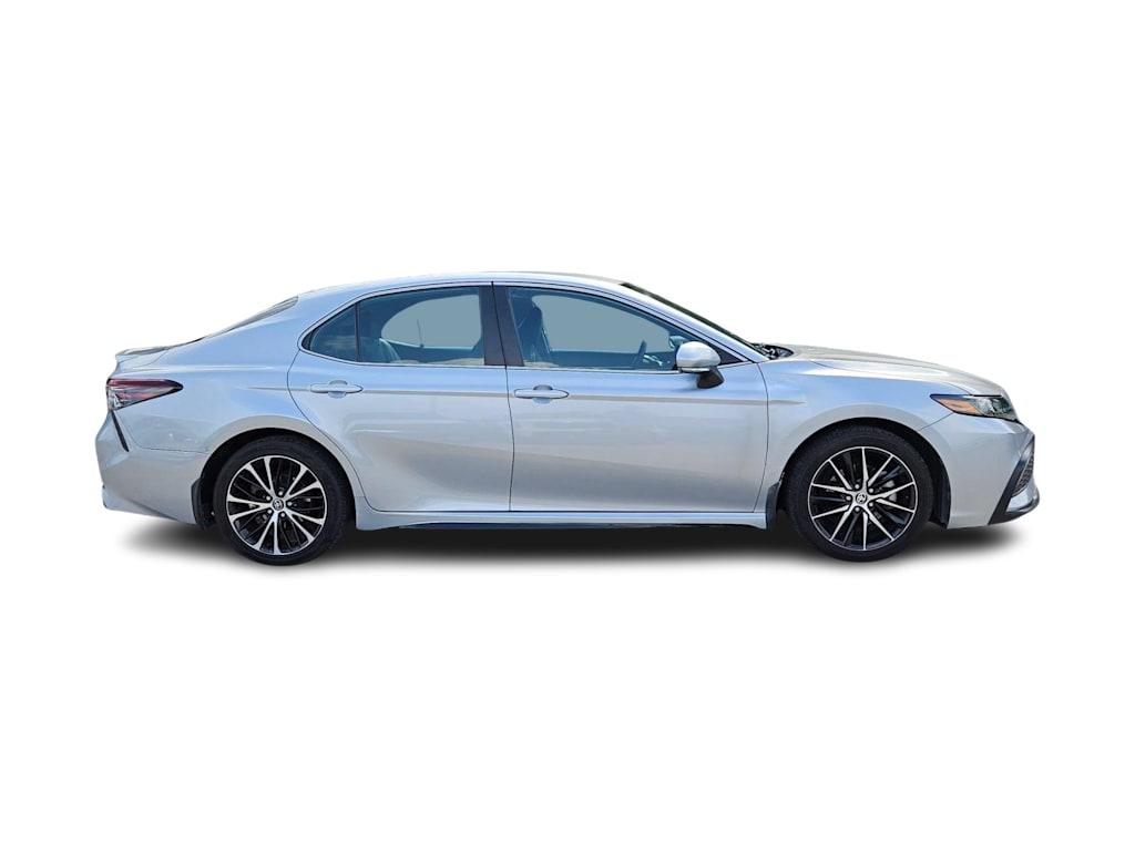Thumbnail: 2022 Toyota Camry - 14