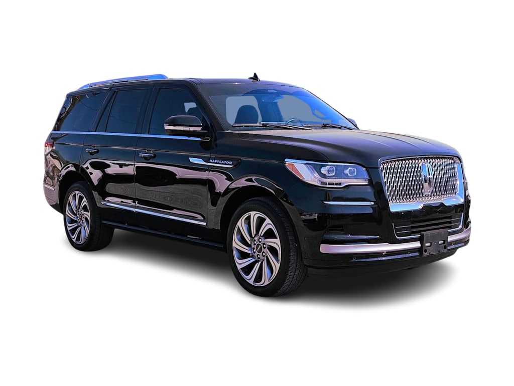Thumbnail: 2023 Lincoln Navigator - 16