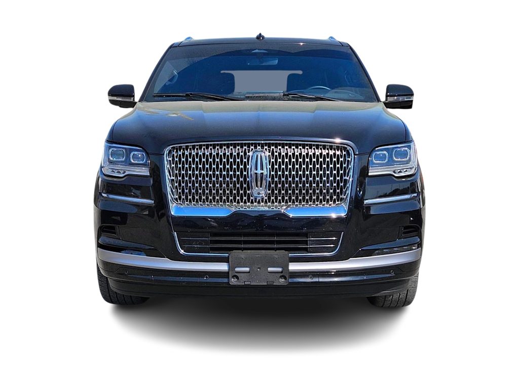 Thumbnail: 2023 Lincoln Navigator - 17
