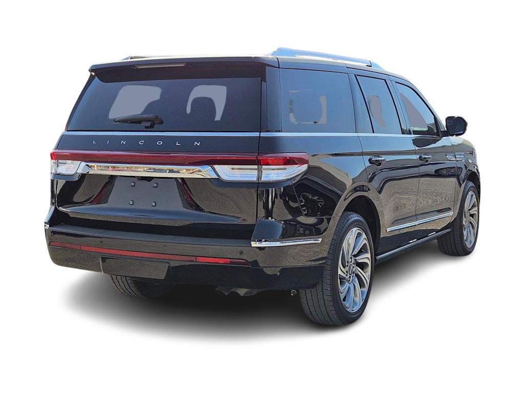 Thumbnail: 2023 Lincoln Navigator - 14