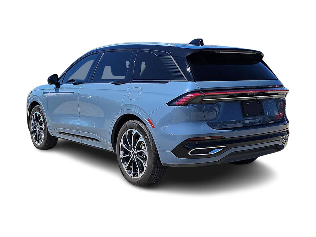 Thumbnail: 2025 Lincoln Nautilus - 4