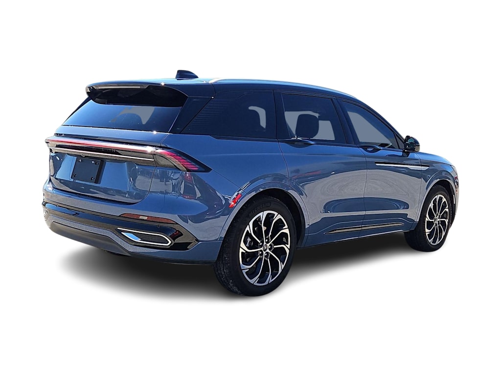 Thumbnail: 2025 Lincoln Nautilus - 18