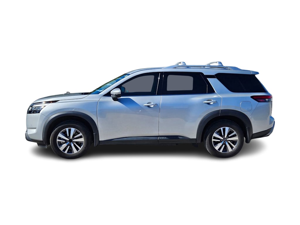 Thumbnail: 2022 Nissan Pathfinder - 3