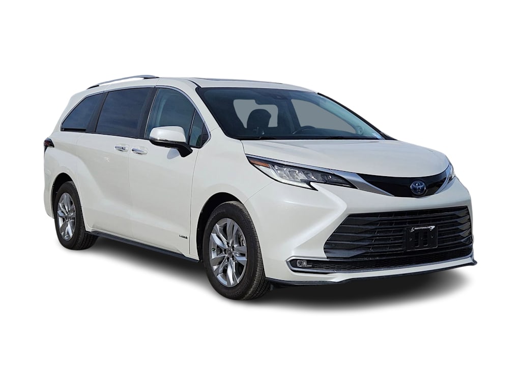 Thumbnail: 2021 Toyota Sienna - 21