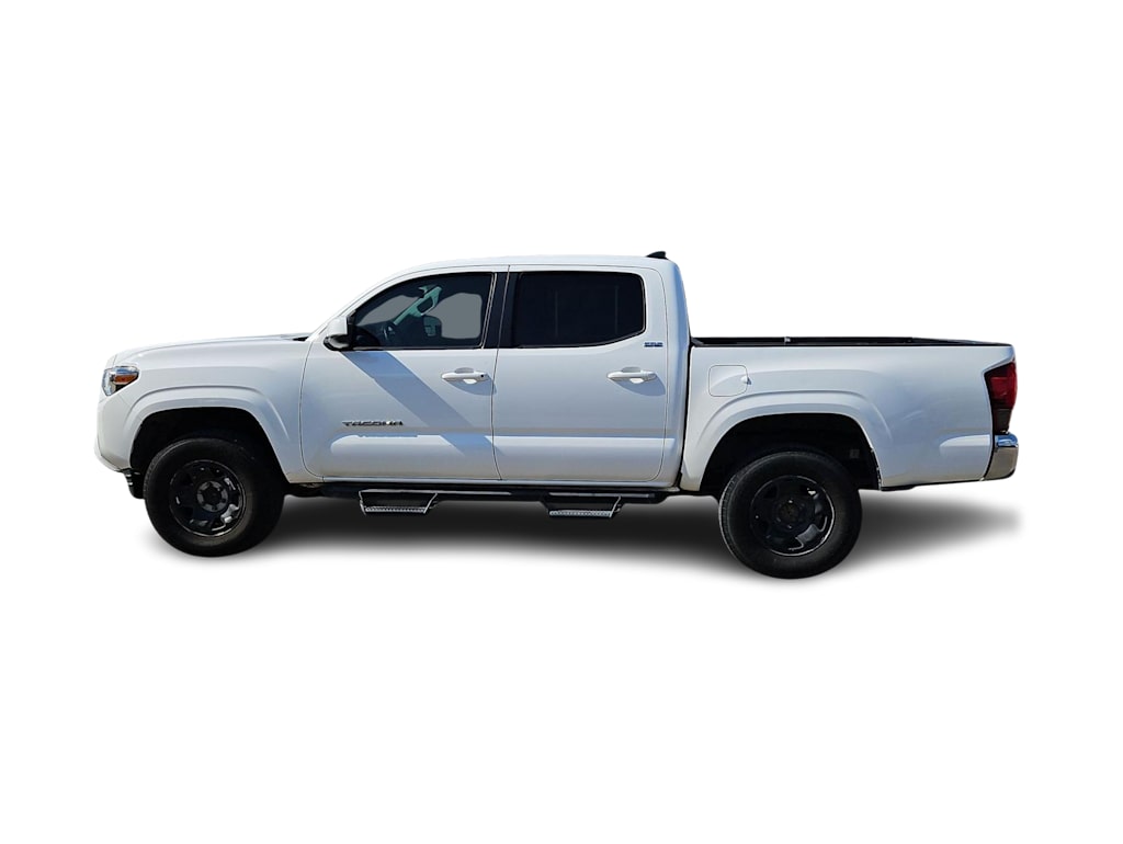 Thumbnail: 2020 Toyota Tacoma - 3