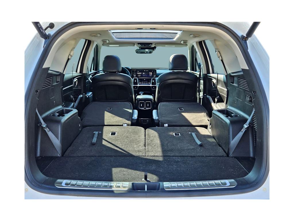 Thumbnail: 2023 Kia Sorento - 11