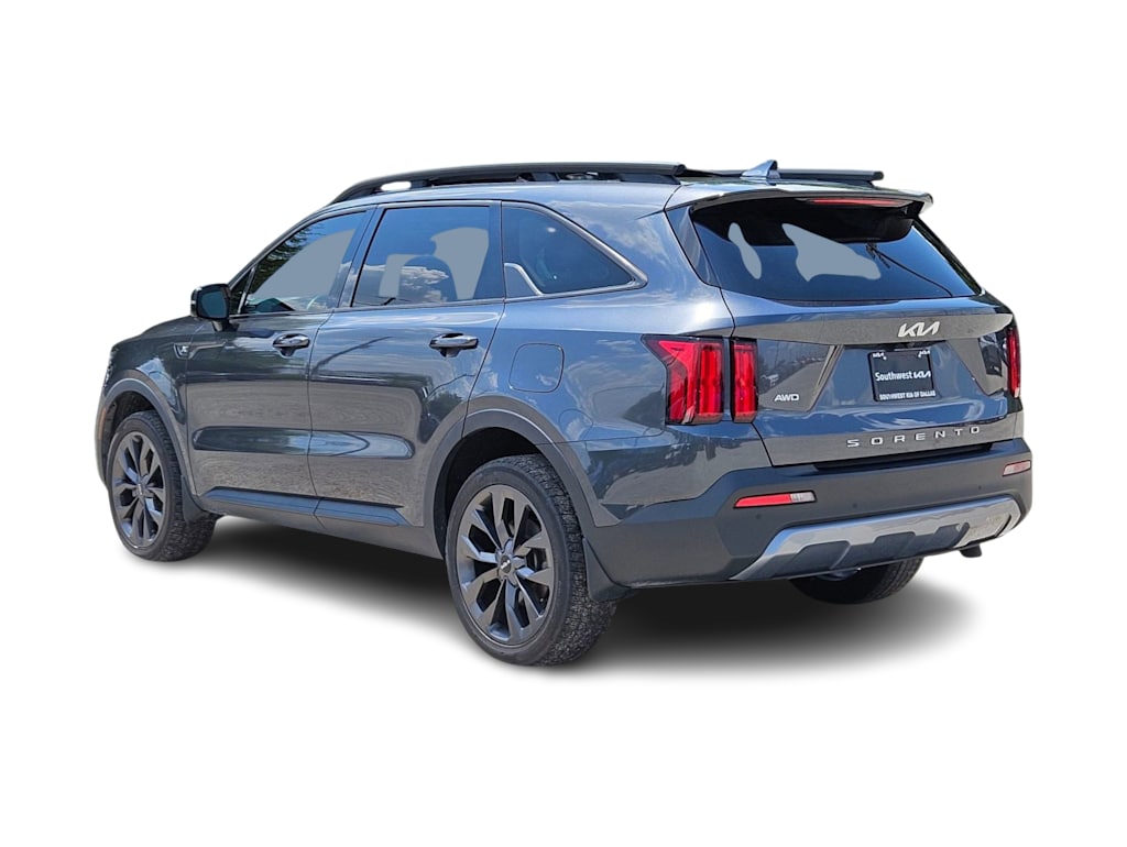 Thumbnail: 2022 Kia Sorento - 4