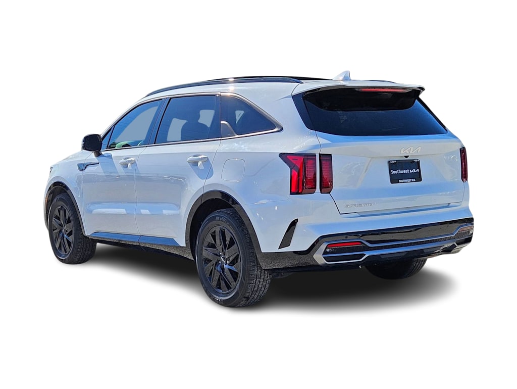 Thumbnail: 2023 Kia Sorento - 4