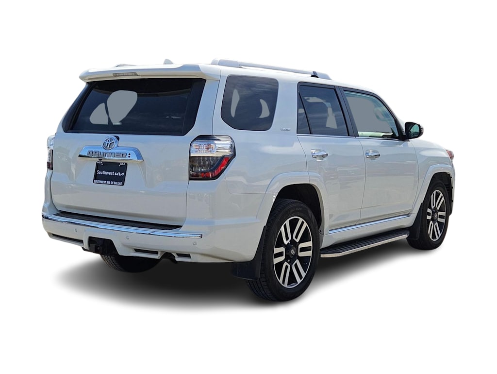 Thumbnail: 2021 Toyota 4Runner - 17