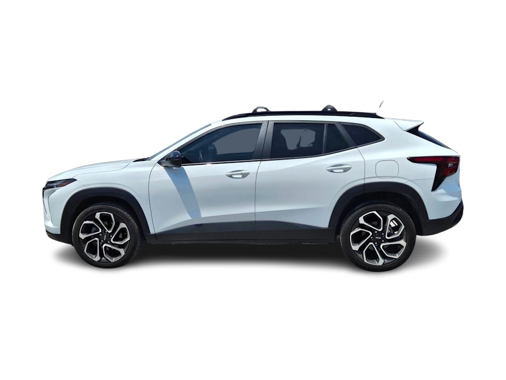 Thumbnail: 2025 Chevrolet Trax - 3
