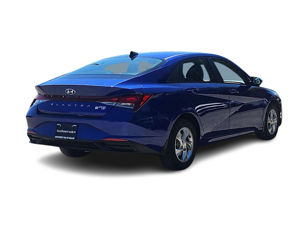 Thumbnail: 2023 Hyundai Elantra - 17