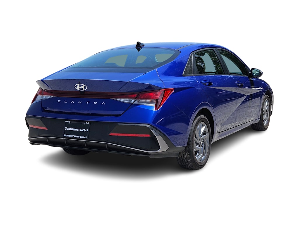 Thumbnail: 2024 Hyundai Elantra - 15