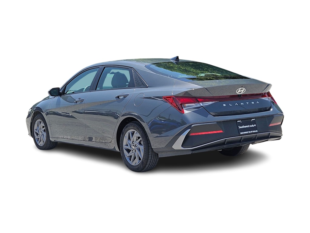Thumbnail: 2024 Hyundai Elantra - 4