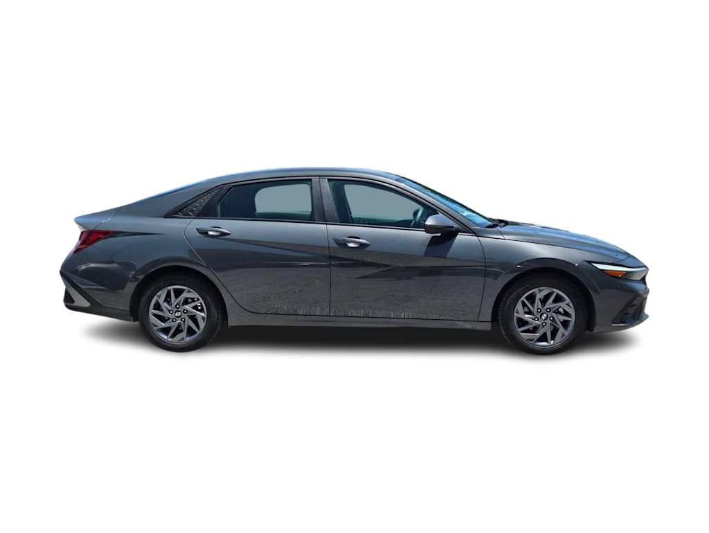 Thumbnail: 2024 Hyundai Elantra - 20