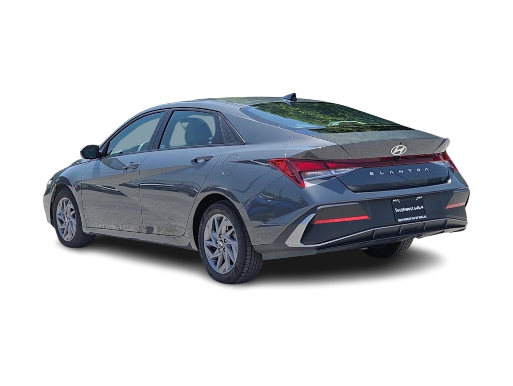 Thumbnail: 2024 Hyundai Elantra - 4