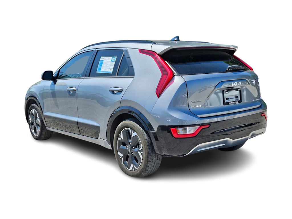 Thumbnail: 2023 Kia Niro - 4