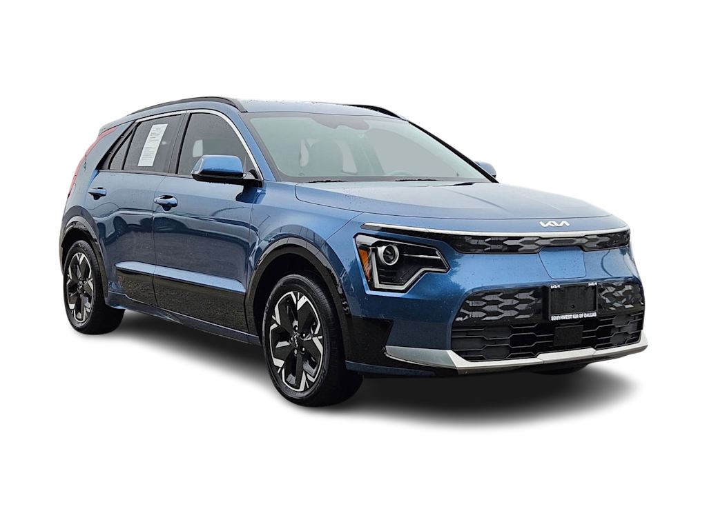 Thumbnail: 2023 Kia Niro - 18