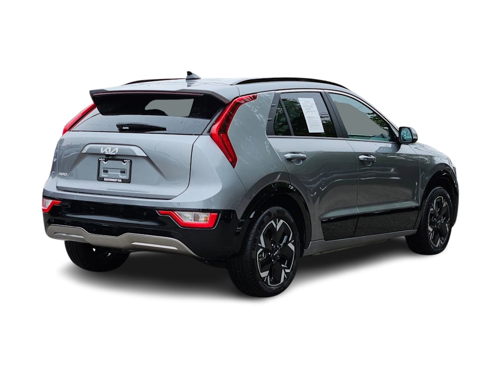 Thumbnail: 2024 Kia Niro - 17