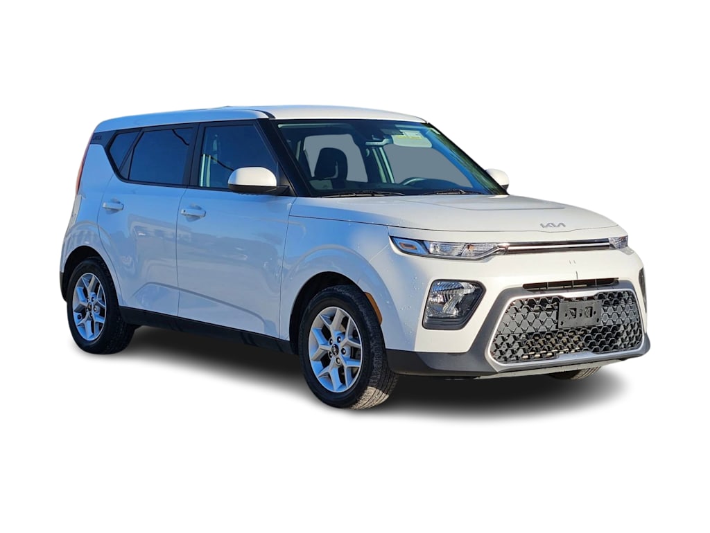 2022 Kia Soul S 17