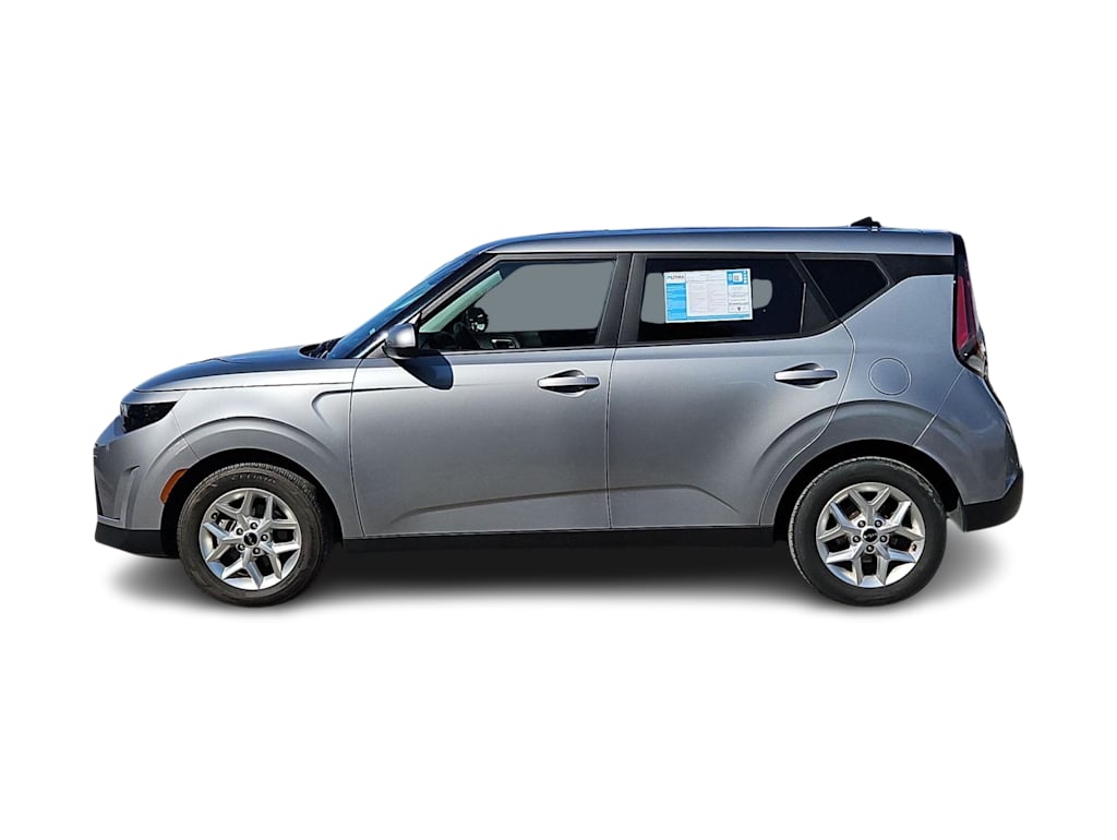 Thumbnail: 2024 Kia Soul - 3