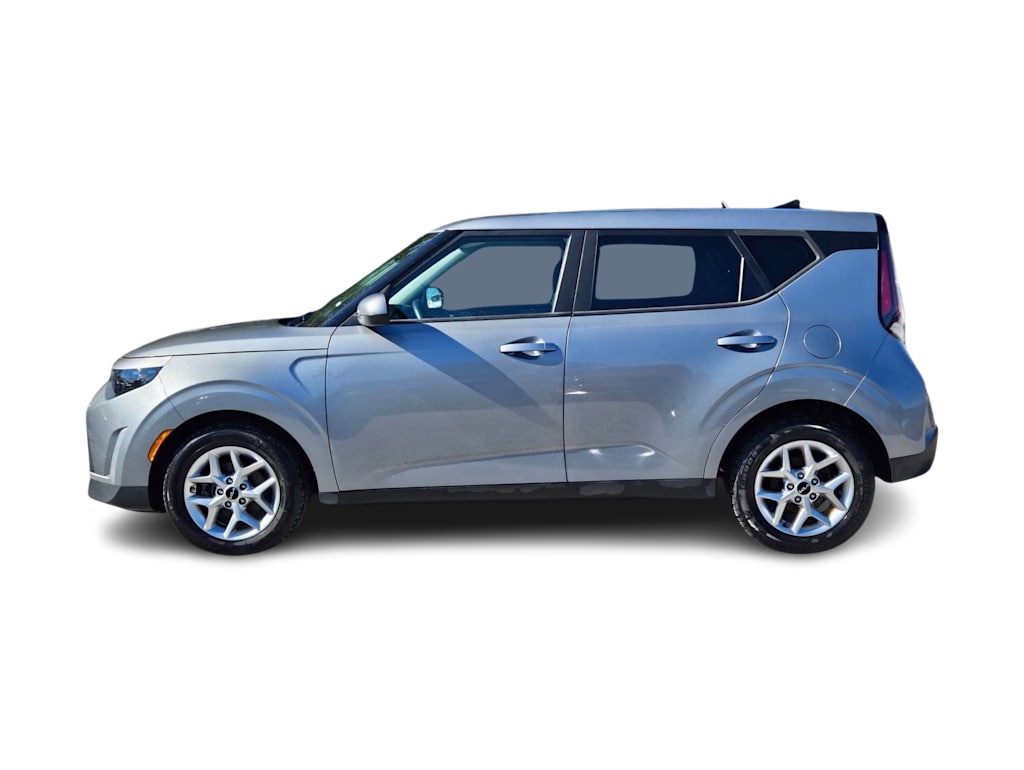 Thumbnail: 2023 Kia Soul - 3