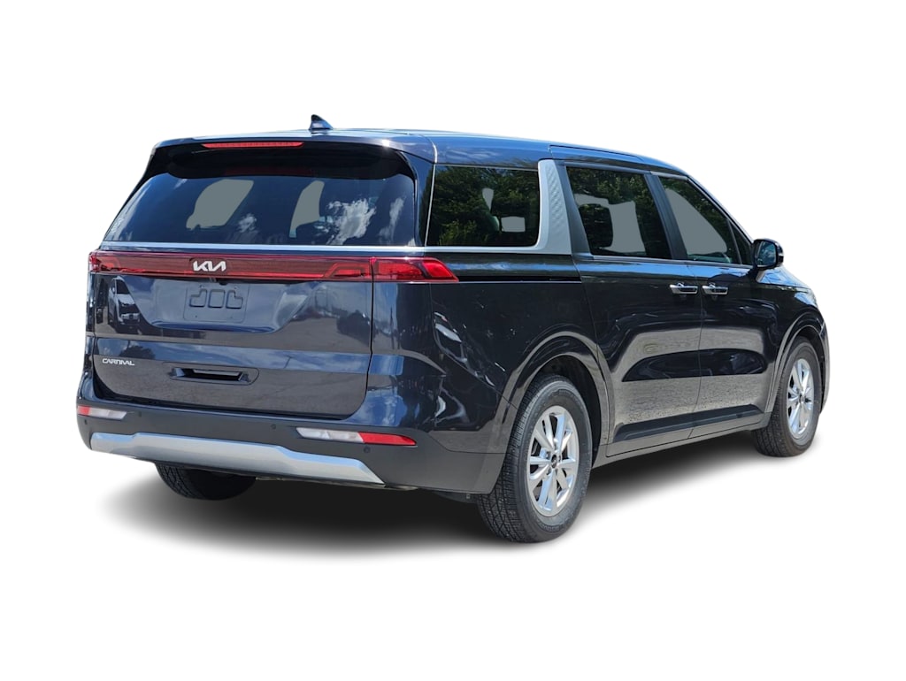 Thumbnail: 2023 Kia Carnival - 16