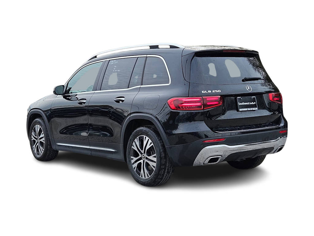 Thumbnail: 2024 Mercedes-Benz GLB - 4