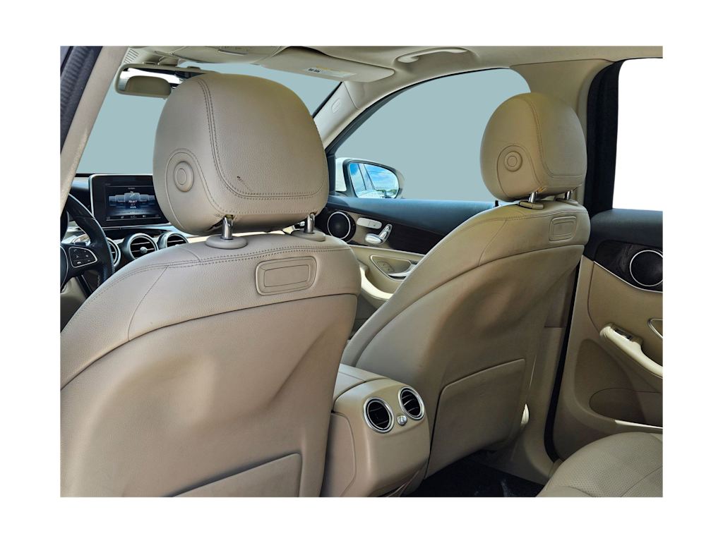Thumbnail: 2019 Mercedes-Benz GLC - 26