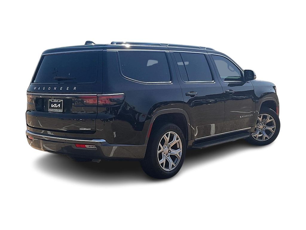 Thumbnail: 2022 Jeep Wagoneer - 22