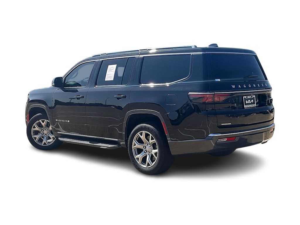 Thumbnail: 2022 Jeep Wagoneer - 4