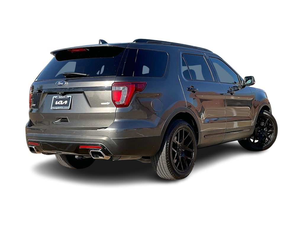 Thumbnail: 2017 Ford Explorer - 22