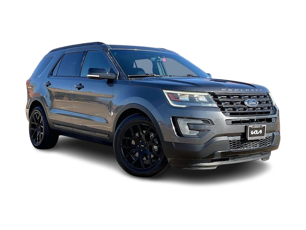 Thumbnail: 2017 Ford Explorer - 21