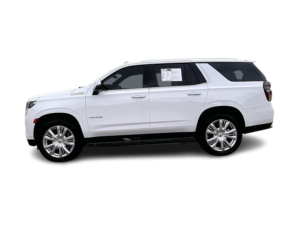 Thumbnail: 2022 Chevrolet Tahoe - 3