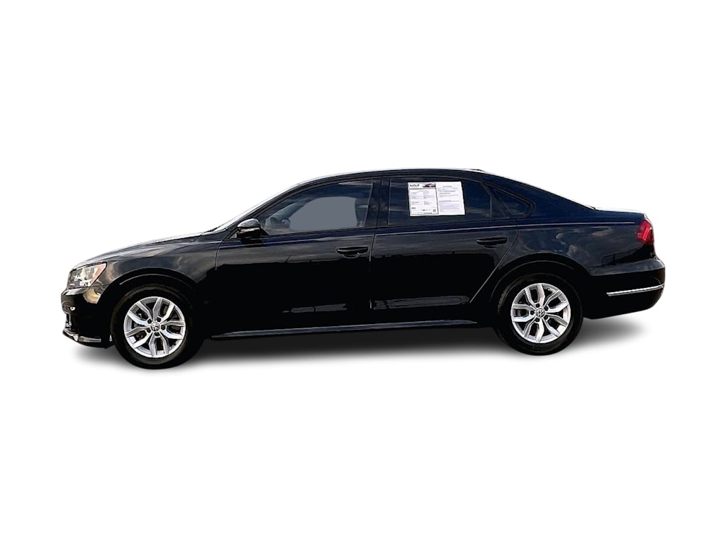 Thumbnail: 2018 Volkswagen Passat - 3
