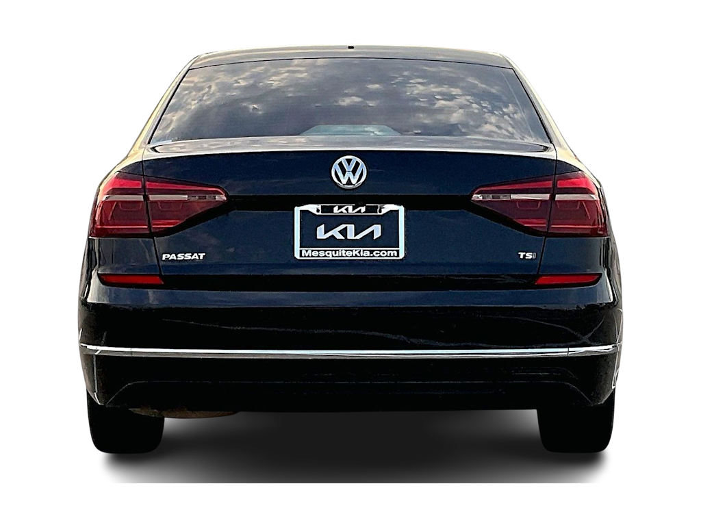 Thumbnail: 2018 Volkswagen Passat - 5