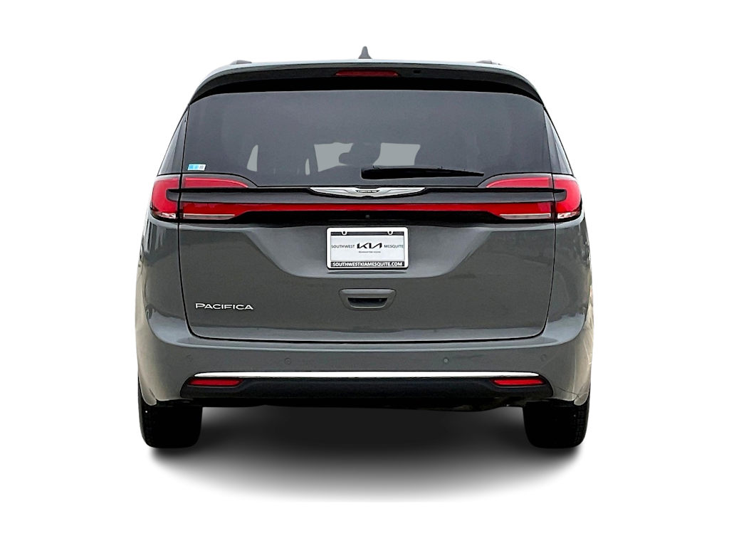 2022 Chrysler Pacifica Touring L 5