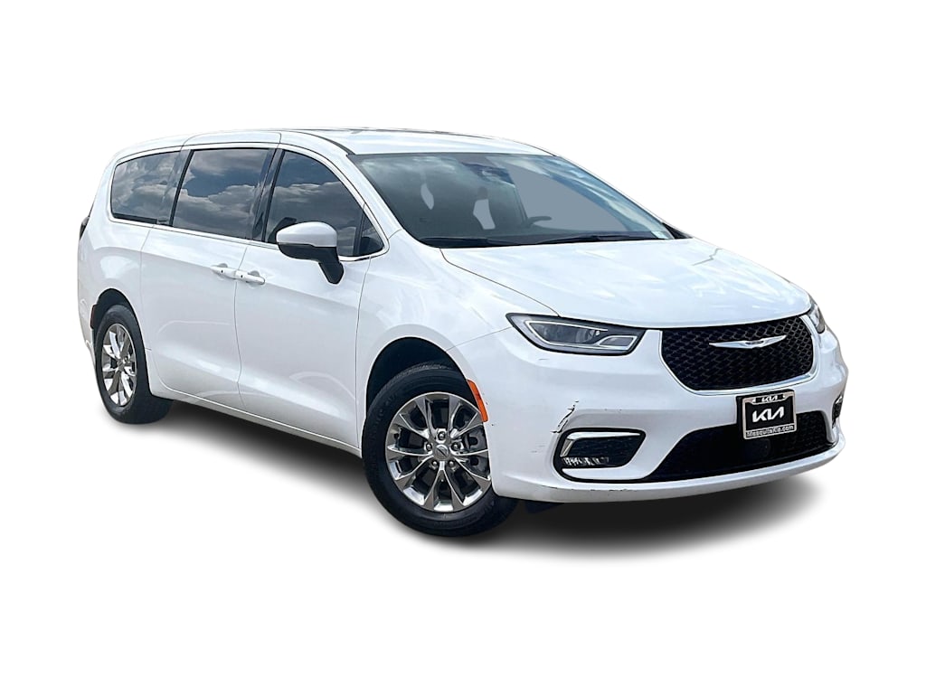 Thumbnail: 2023 Chrysler Pacifica - 21