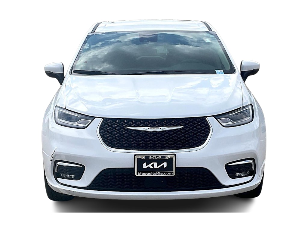 Thumbnail: 2023 Chrysler Pacifica - 6