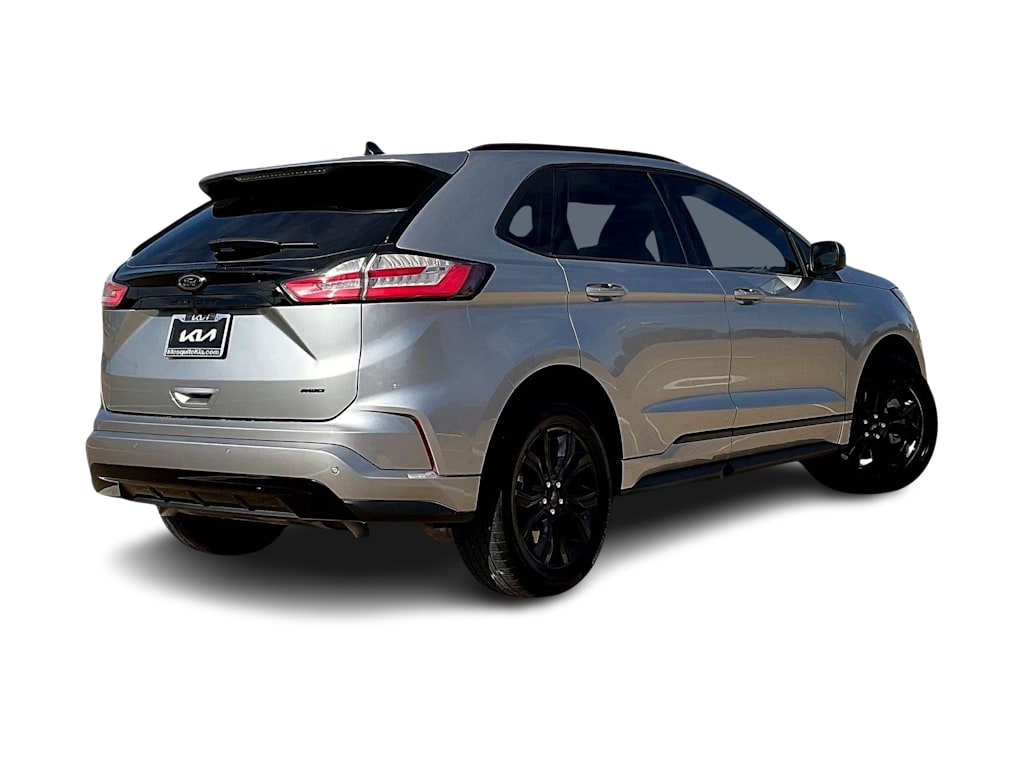 Thumbnail: 2022 Ford Edge - 24