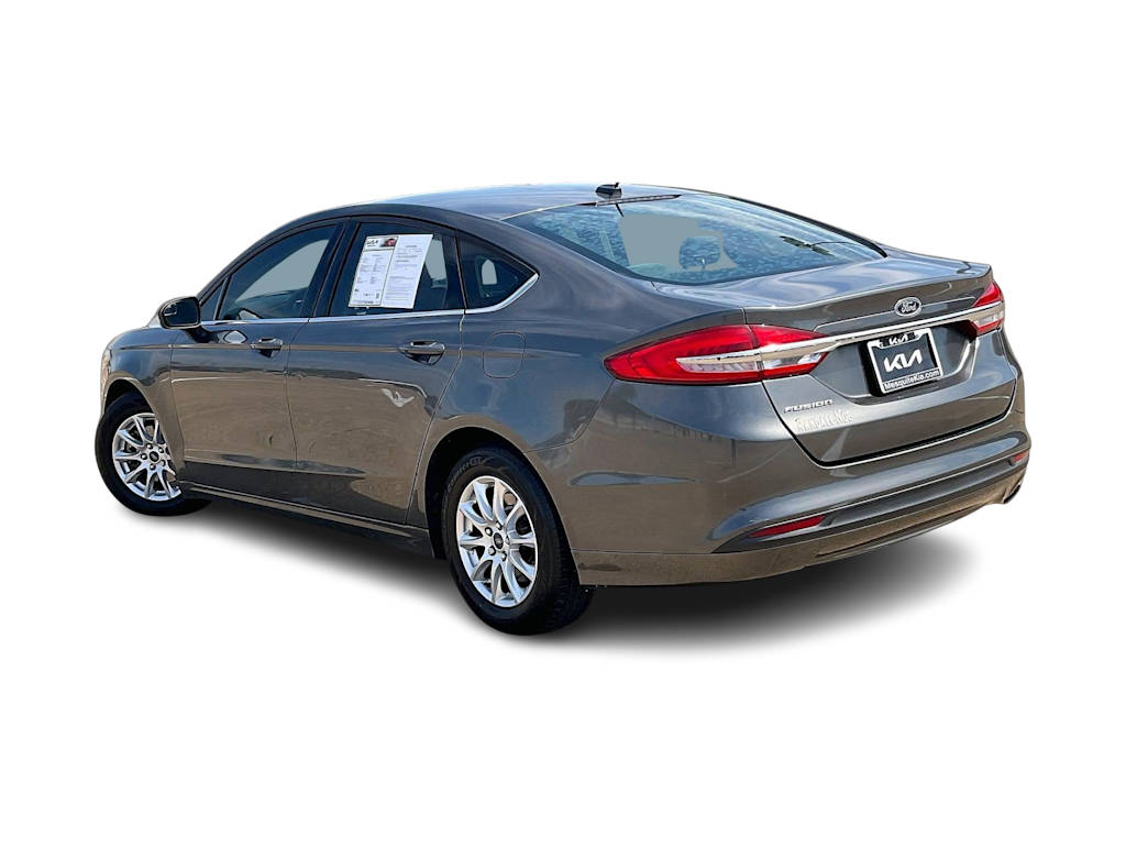Thumbnail: 2017 Ford Fusion - 4