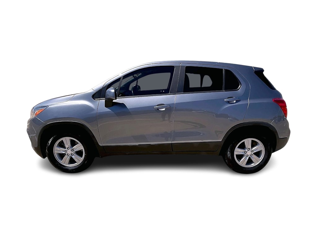 Thumbnail: 2020 Chevrolet Trax - 3